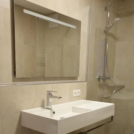 Appartamento Freiheit-la By Interhome Schnann